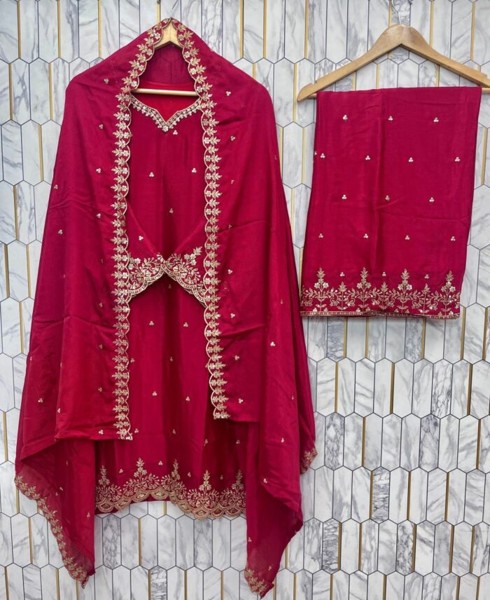 Elegance in Every Thread – Crafted for Royal Charm - Image 7