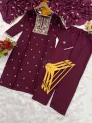Elegant Embroidered Kurti Set in Premium Slub Reyon - Image 2